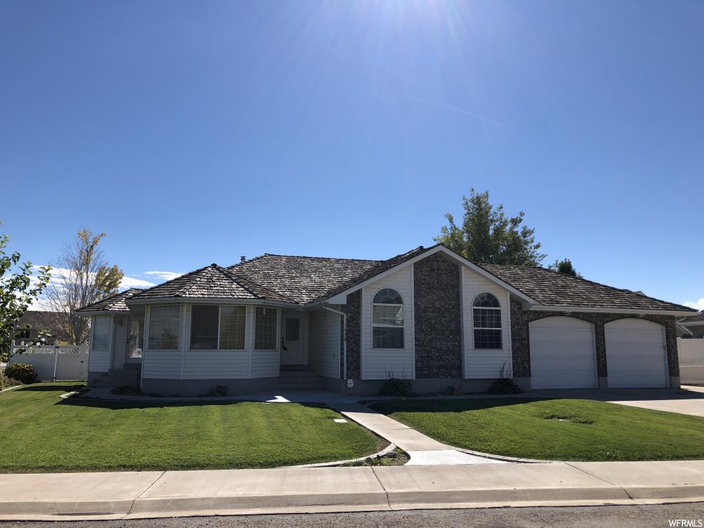 1938 E Split Mtn Dr, Vernal, UT 84078