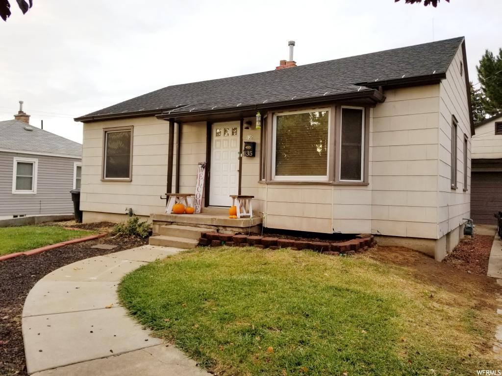 135 N Lakeview Dr E, Clearfield, UT 84015