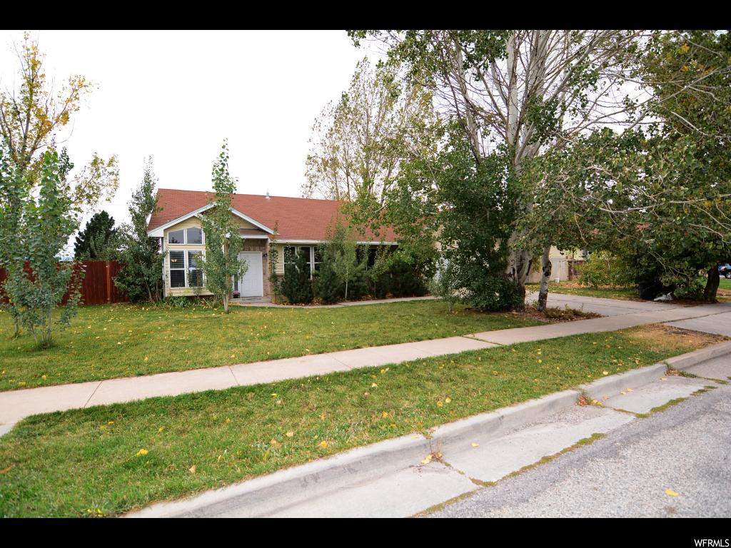 303 N Ridgecrest Dr E, Hyrum, UT 84319