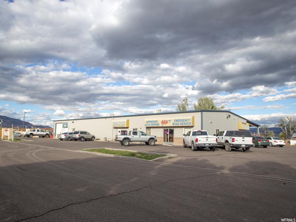 1075 S 75 E, Richfield, UT 84701