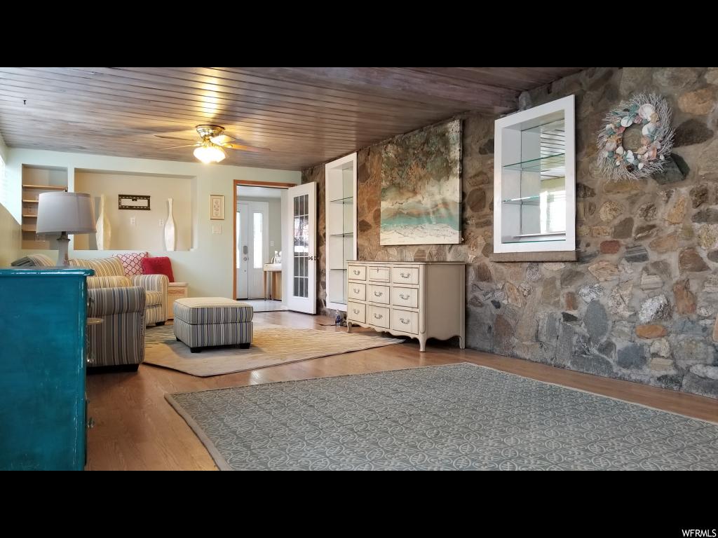1205 E Lakeview Dr S, Bountiful, UT 84010