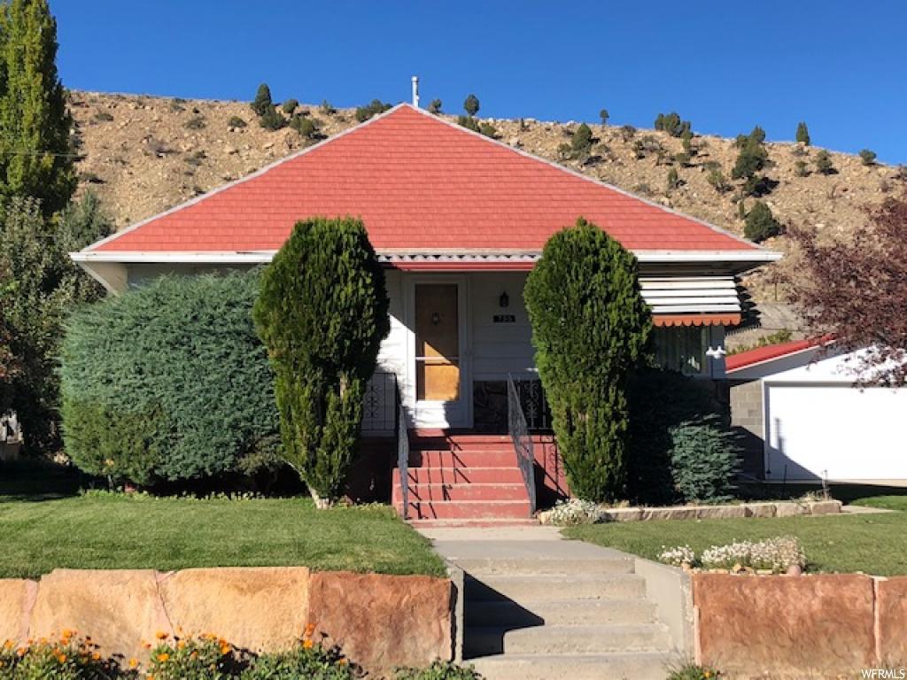 735 Castlegate Rd, Helper, UT 84526