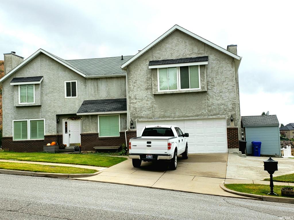 990 E Oakwood Dr, Bountiful, UT 84010