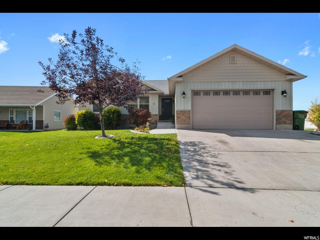 8 E Andrews Ln N, Providence, UT 84332