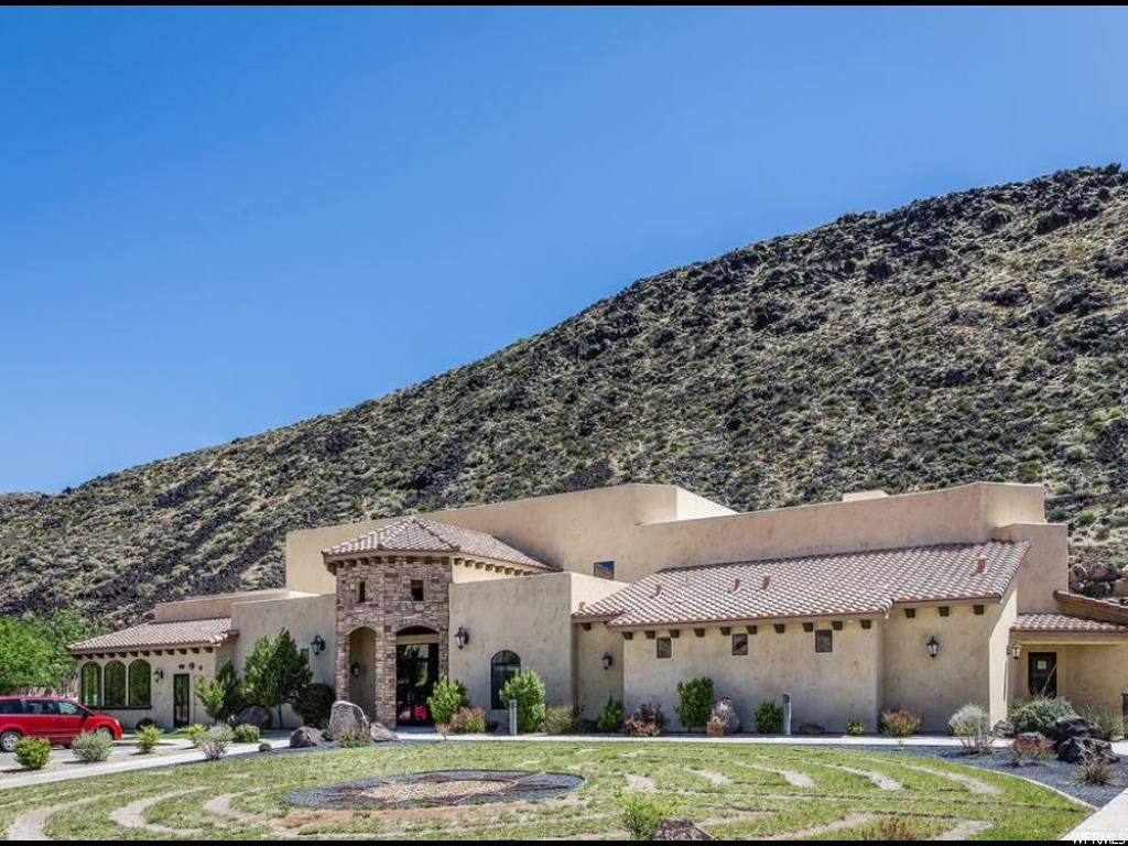 730 N Spring Dr E, Toquerville, UT 84774