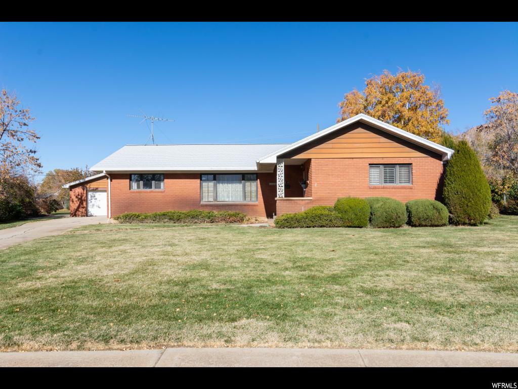 1014 Peach Dr, Ogden, UT 84404