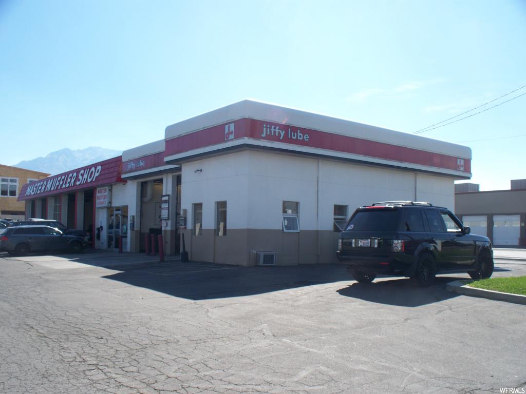 9235 S 700 E, Sandy, UT 84070
