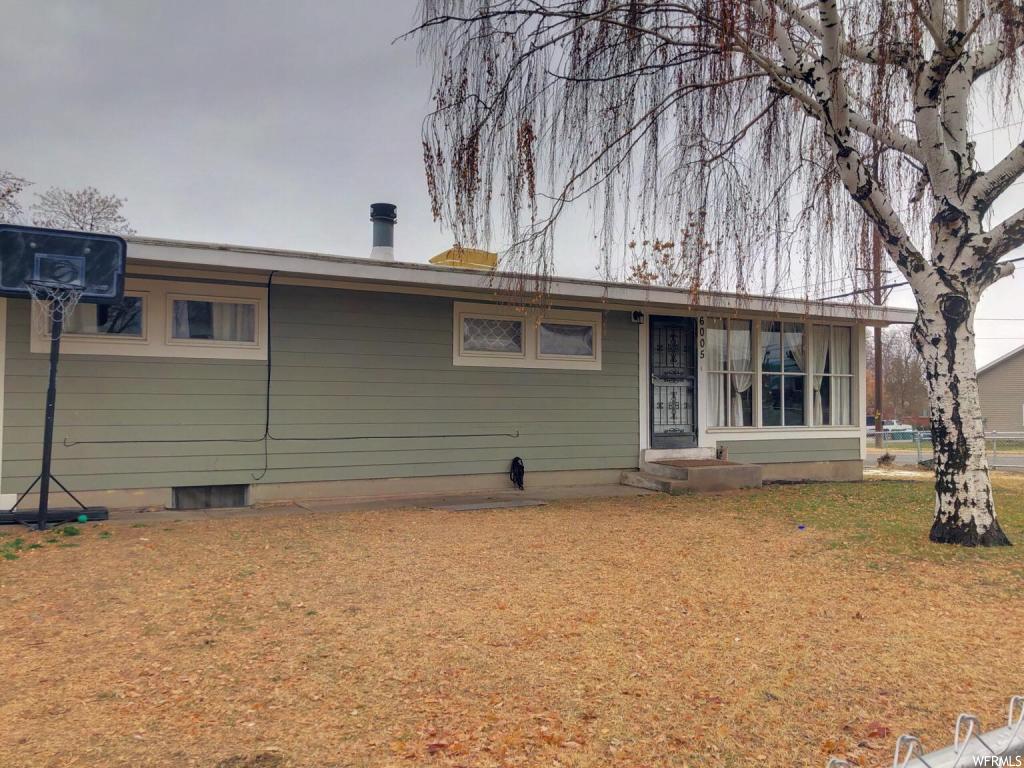 6005 S 2100 W, Roy, UT 84067