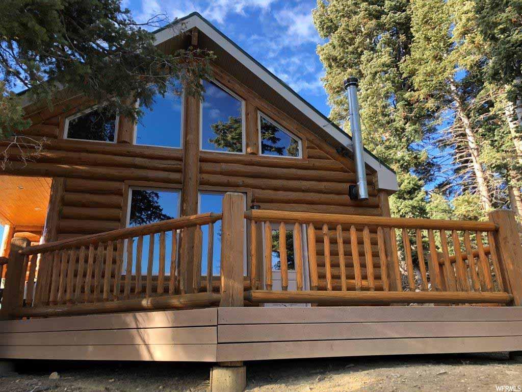 48 THADS PEAK DRIVE DR S E J48 Fairview, Utah Nice upper end cabin located high in the mountains of Skyline Mountain Resort. Very nice area with abundant pine and aspen trees. Water source is a community well nearby. Modern interior with many upgrades such as hardwood floors, stainless steel appliances and recessed lighting. GPS Coordinates: 39.614583, -111.363861 Elevation 8,405.