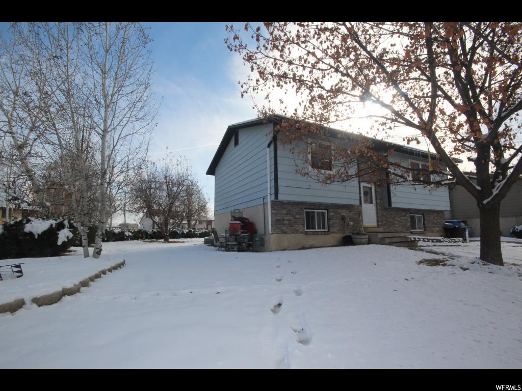 1340 Country Manor Dr, Logan, UT 84321