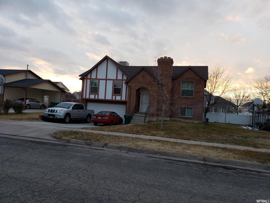5641 S 4050 W, Roy, UT 84067