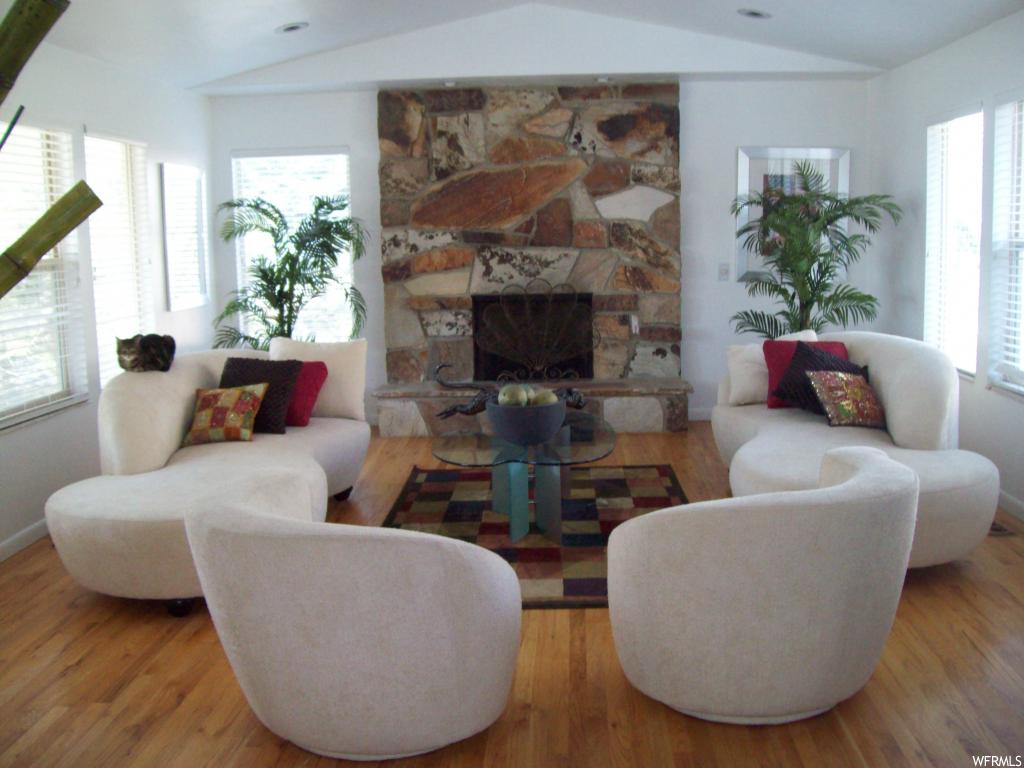 2985 S Devon Dr, Bountiful, UT 84010