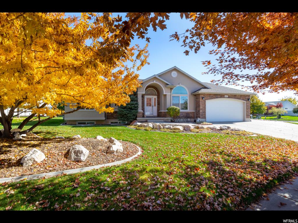2137 S 825 E, Clearfield, UT 84015