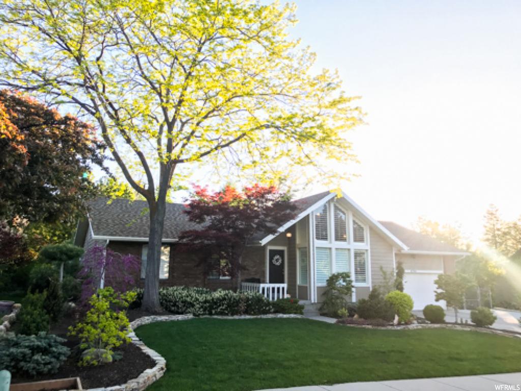 8744 S Tracy Dr E, Sandy, UT 84093