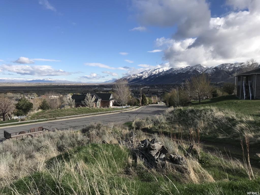 2513 Elm Grove Dr, Perry, UT 84302