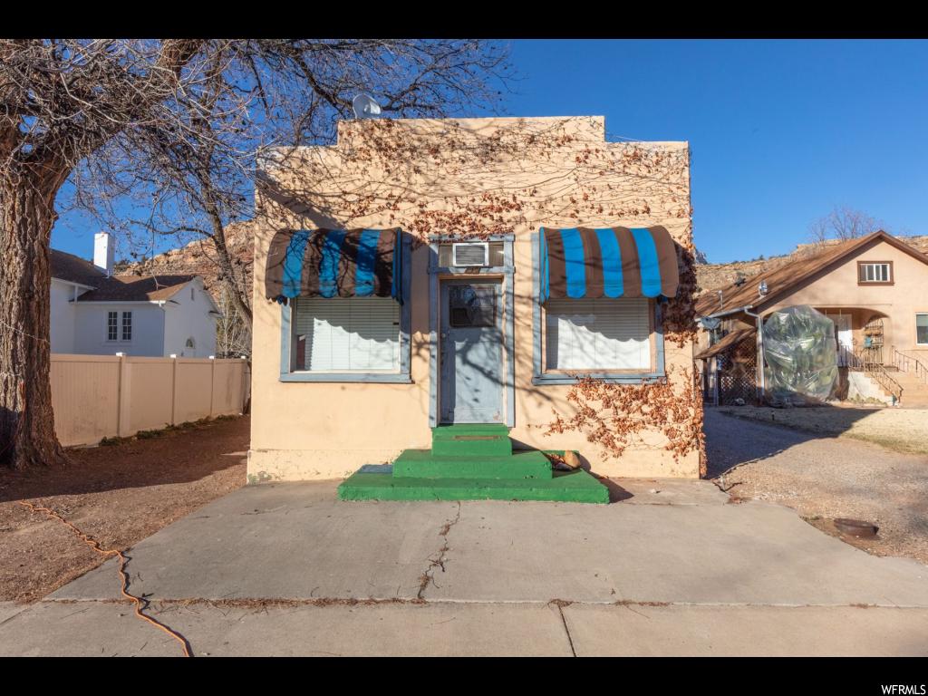 59 E Main, Rockville, UT 84763