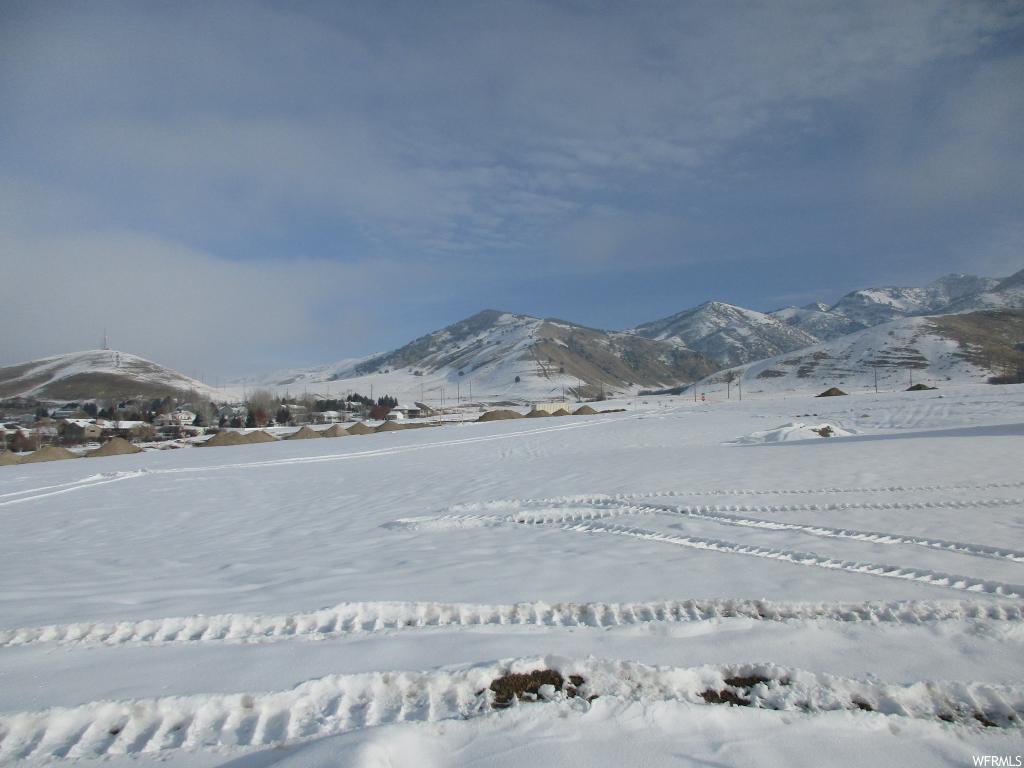 1086 E 160 N #30, Hyde Park, UT 84318
