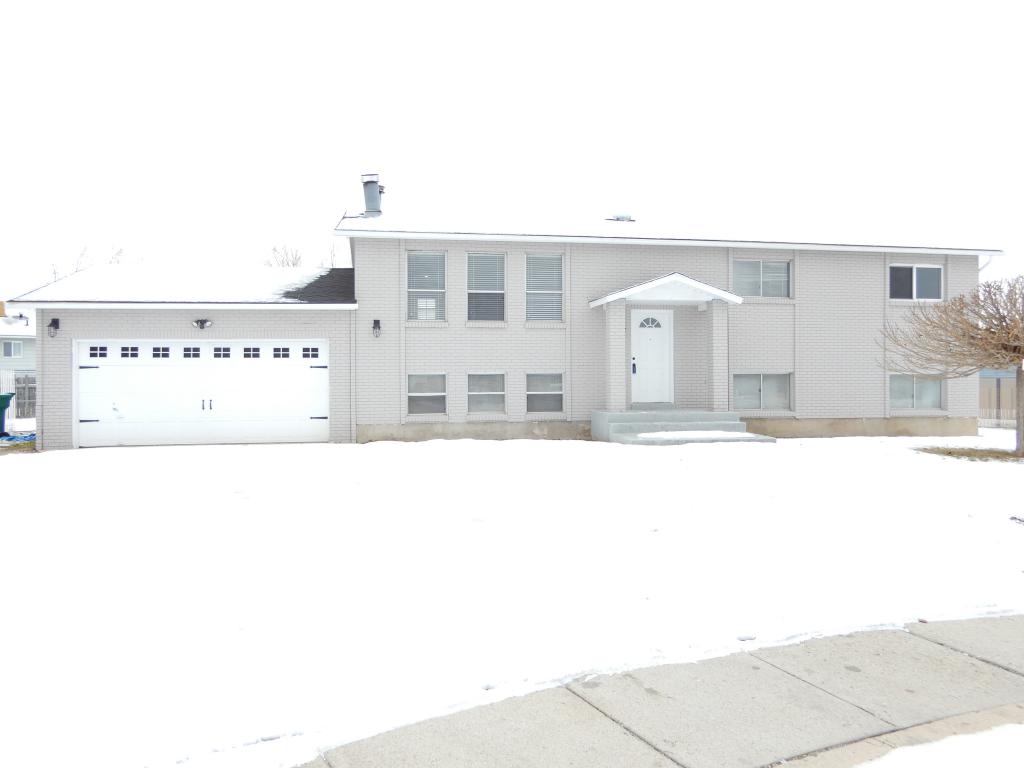 4641 S 3750 W, Roy, UT 84067