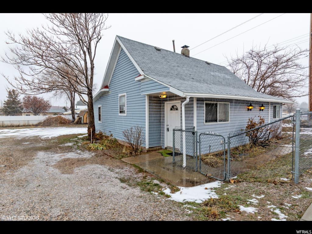 1016 W 800 N, Clinton, UT 84015