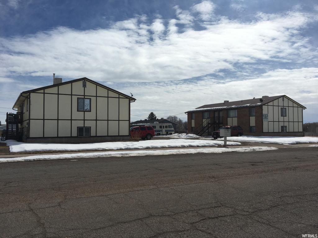 61 S 400 E, Roosevelt, UT 84066