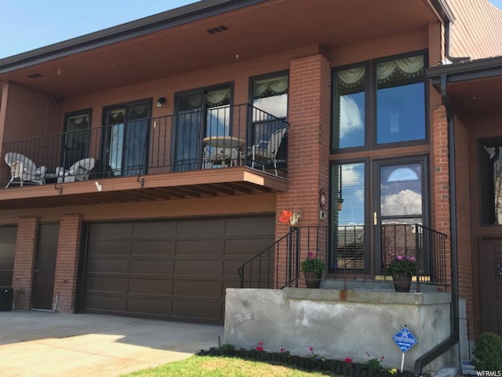 1330 E Ridgewood Ln S, Bountiful, UT 84010