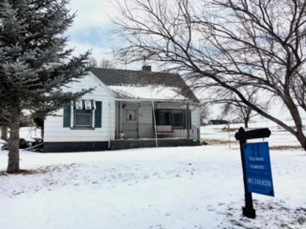 418 200 W N Moroni, UT 1 ACRE Home with Shop JUST LISTED!! Country life at its Best in Moroni. Home sits on over 1acre corner lot with with a 60x30 shop and the possibility and approval to build an additional 2 new homes!! Huge back yard with BIG trees and a great view over the valley. Great horse property. Lot is sub-divided into 3 making it possible to build or sell the other 2 lots. All 3 are included in this sale. Sellers are very Motivated, Don't miss out on this unbeatable price and home! Home is Now Vacant and will be sold as it is, Buyer to verify all info. Tax ID numbers include 18966x 18966x1 18966x2