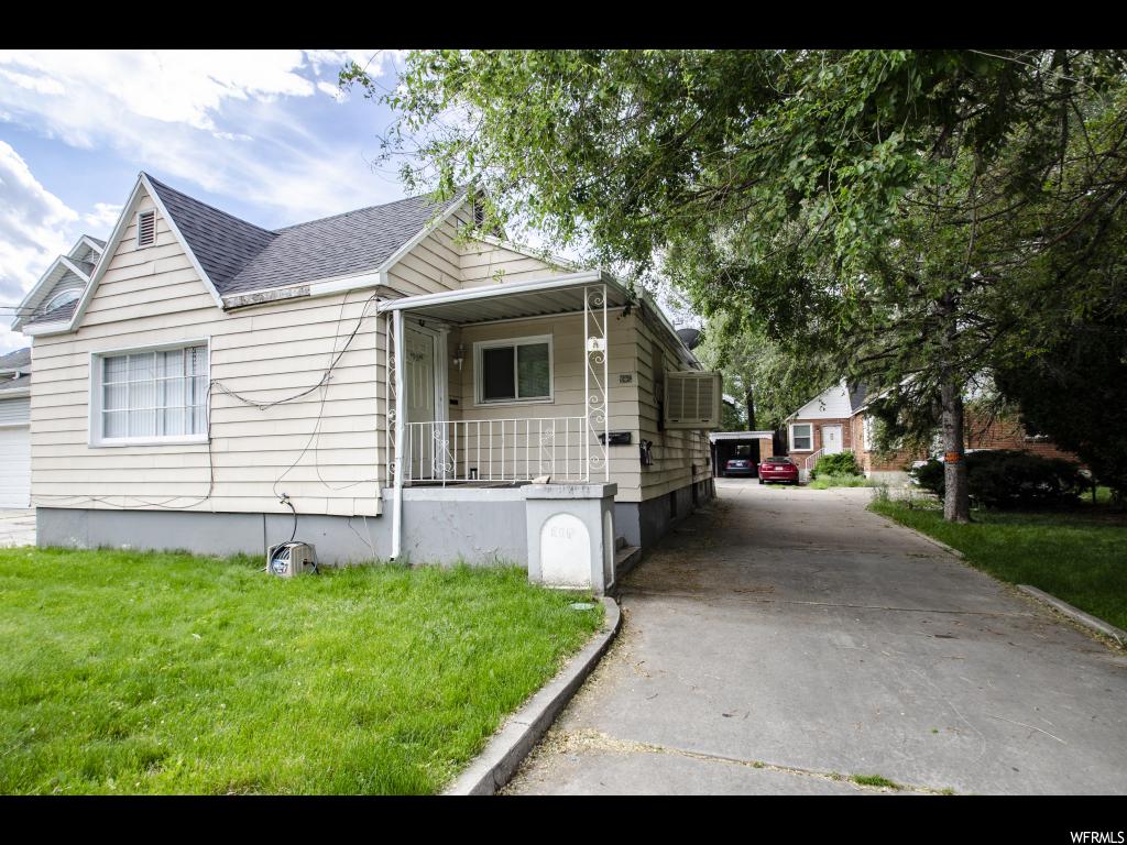 329 8th St, Ogden, UT 84404