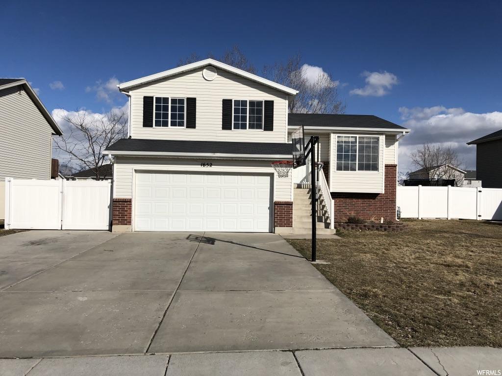 1652 N 2475 W, Clinton, UT 84015