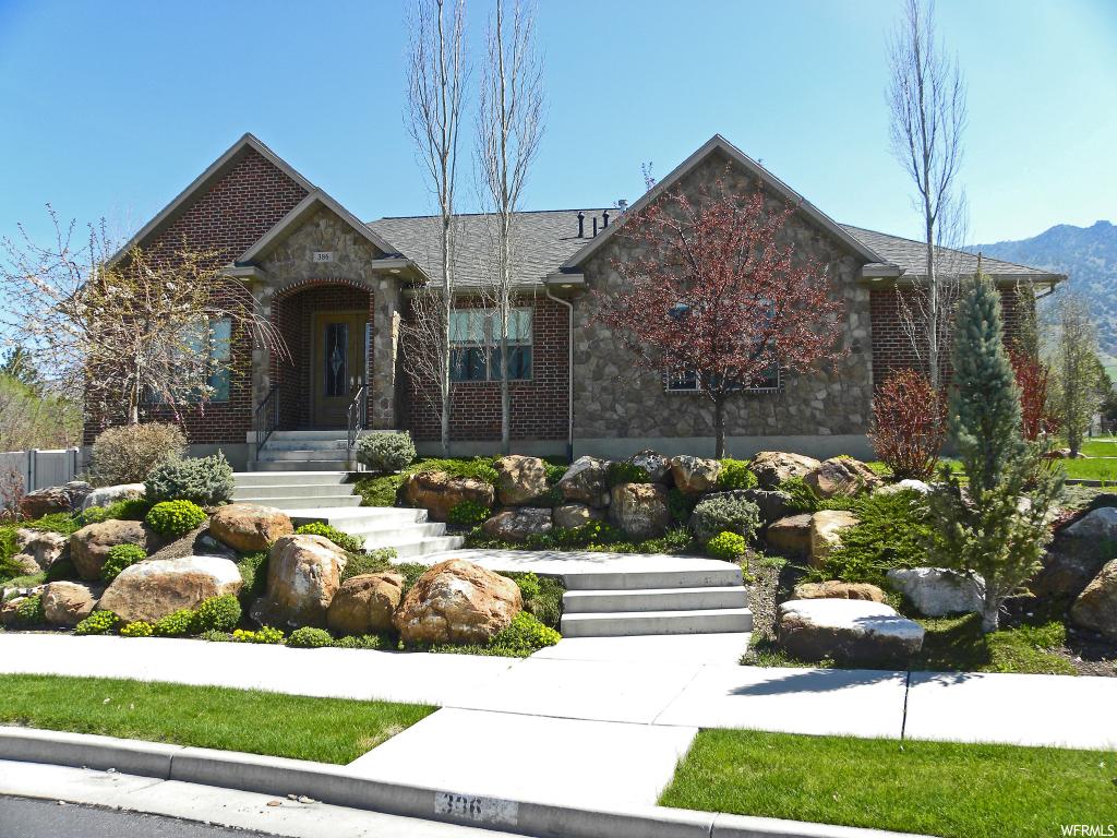 386 E Edgehill Dr, Providence, UT 84332