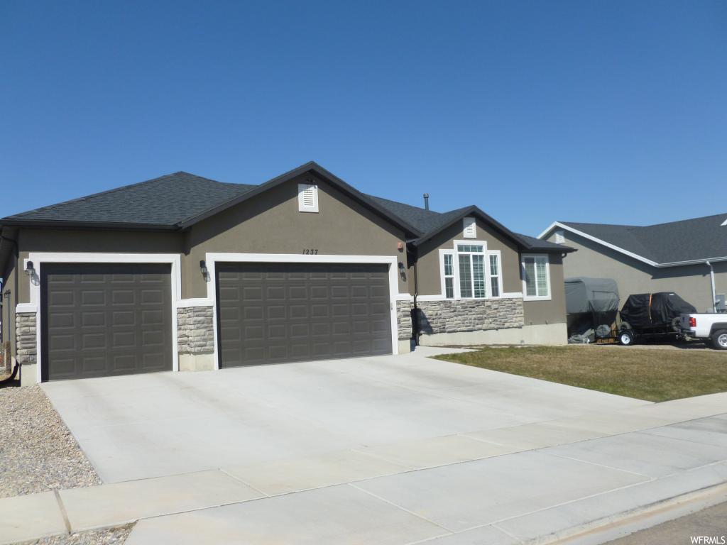 1237 N Horizon View Loop N, Elk Ridge, UT 84651