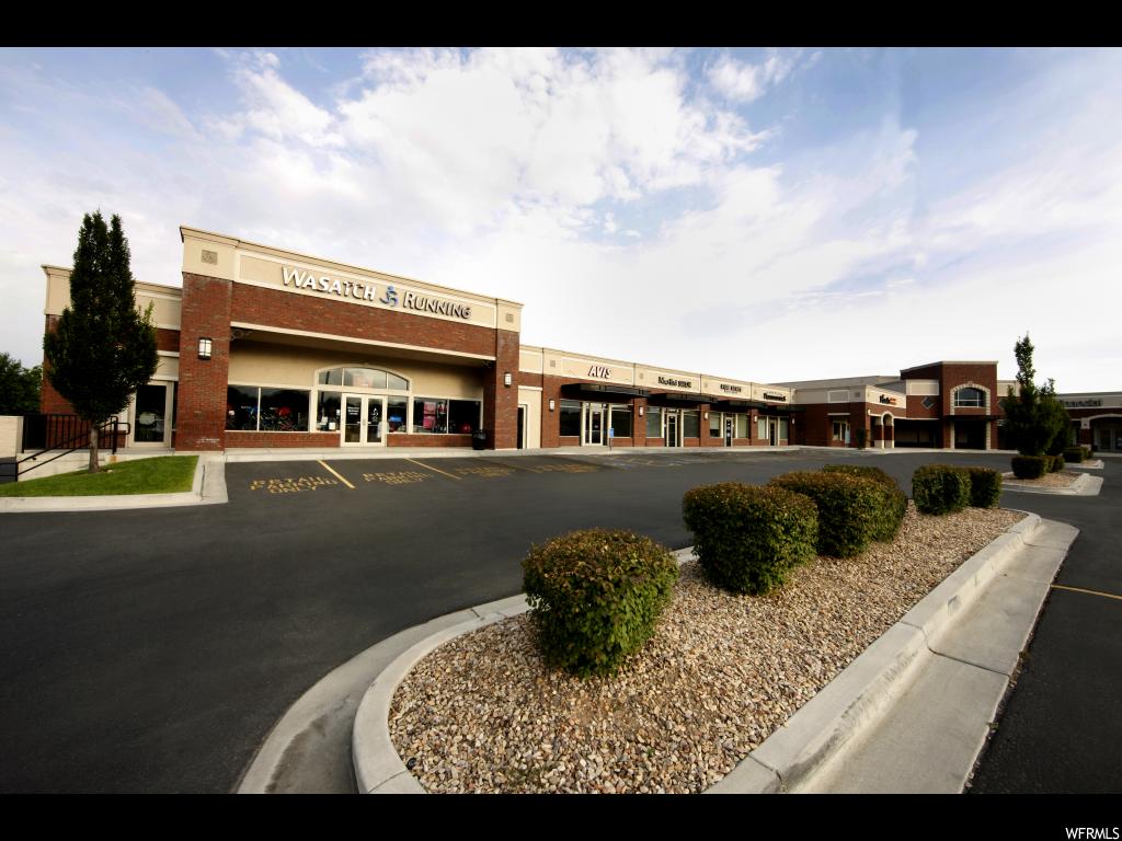 8928 S State St E, Sandy, UT 84070