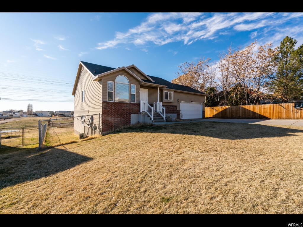 663 N 1500 W, Clinton, UT 84015