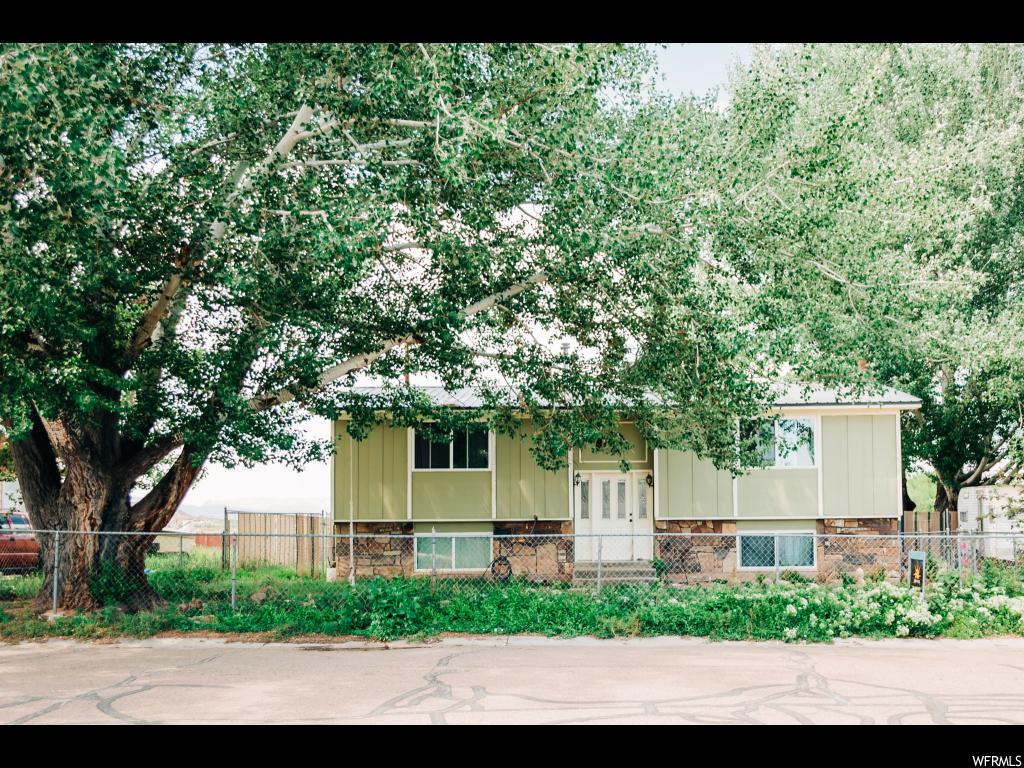 537 E 700 N, Roosevelt, UT 84066