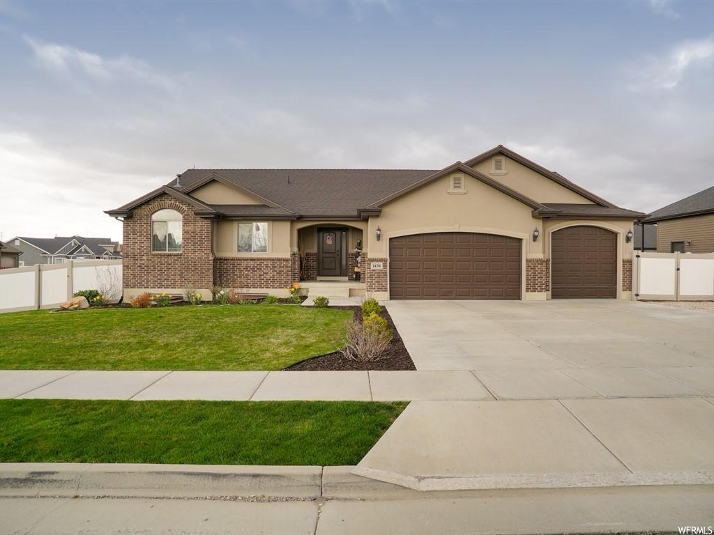 1434 W 2050 N, Clinton, UT 84015