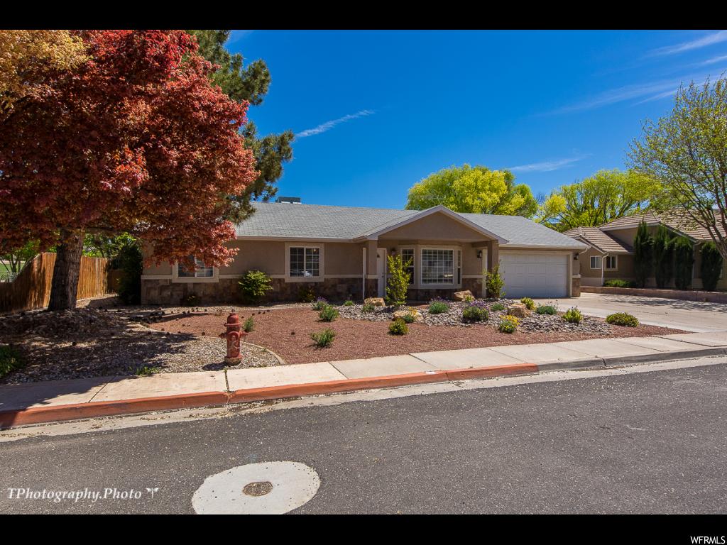 682 N 120 E, Hurricane, UT 84737