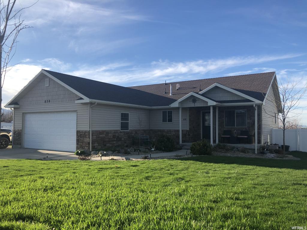 858 W 300 N, Hyrum, UT 84319