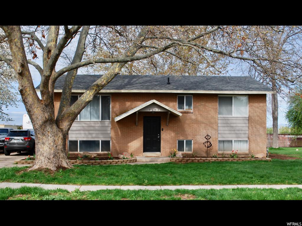 1693 N 1600 W, Clinton, UT 84015