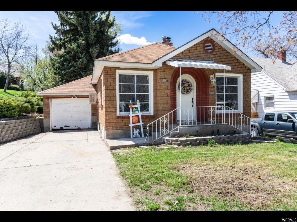 203 E Chimes View Dr S, Ogden, UT 84405