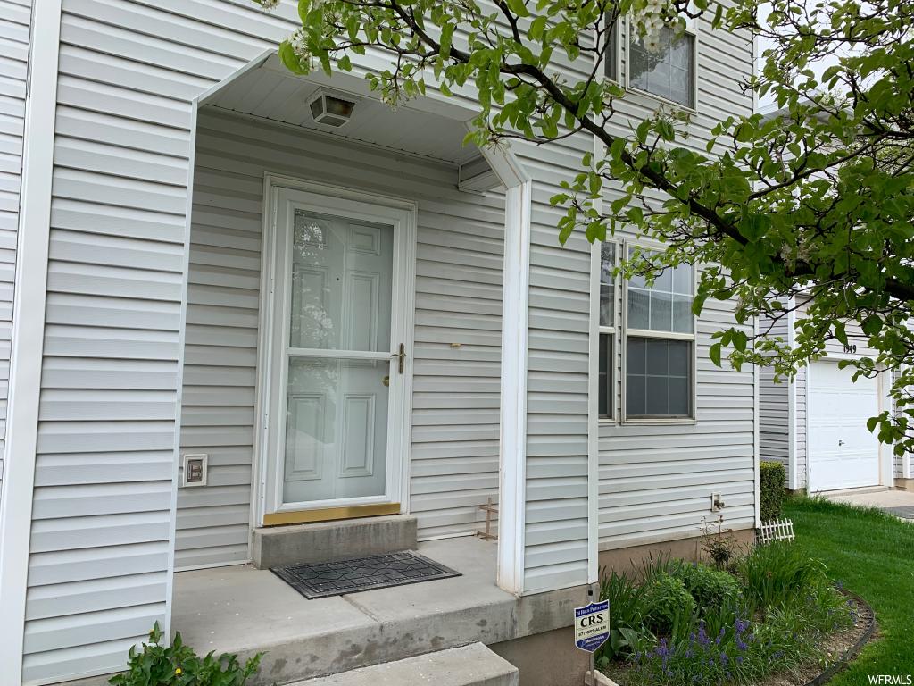 1943 N 2225 W, Clinton, UT 84015