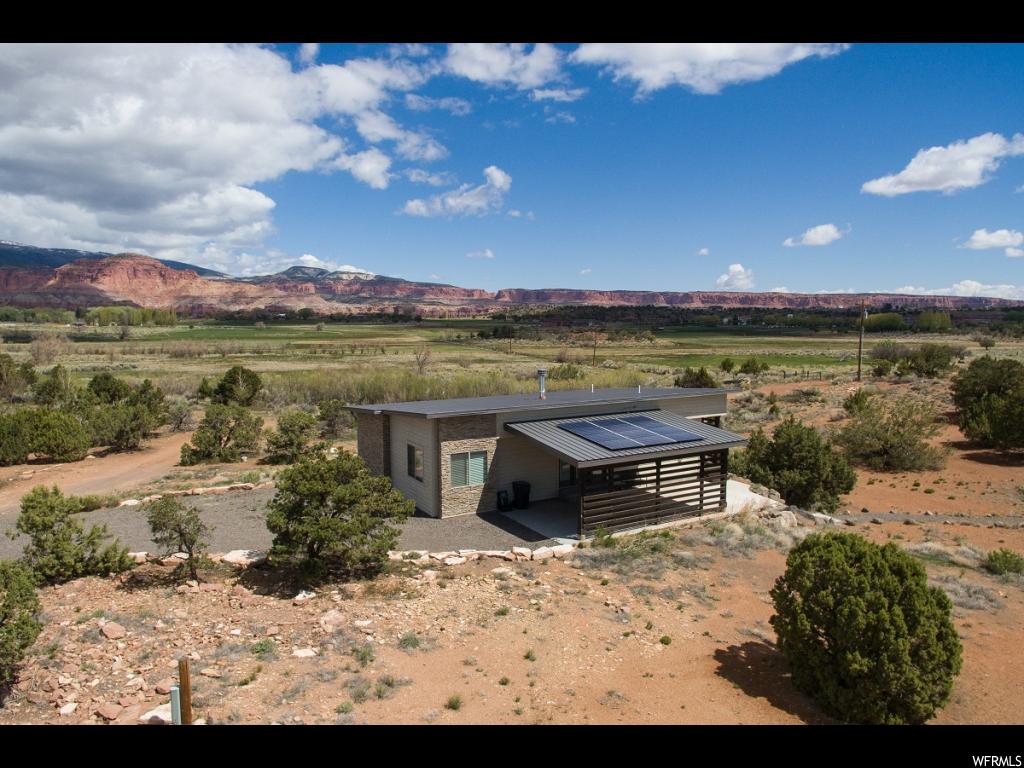 477 S Red Ridge Dr E, Torrey, UT 84775