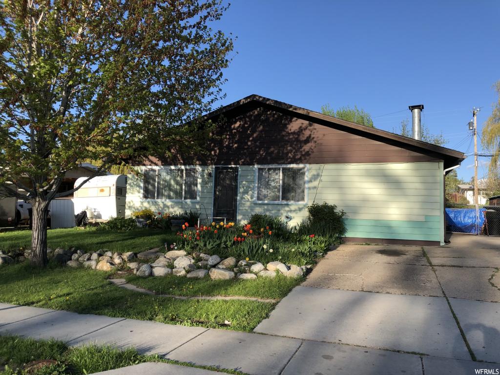 1382 N 400 W, Sunset, UT 84015