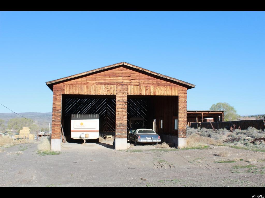 285 Center, Bicknell, UT 84715