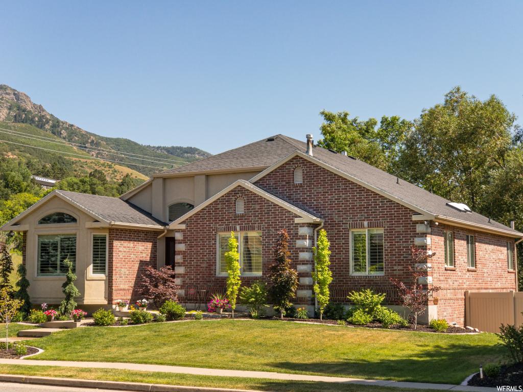 2896 E 3025 N, Layton, UT 84040