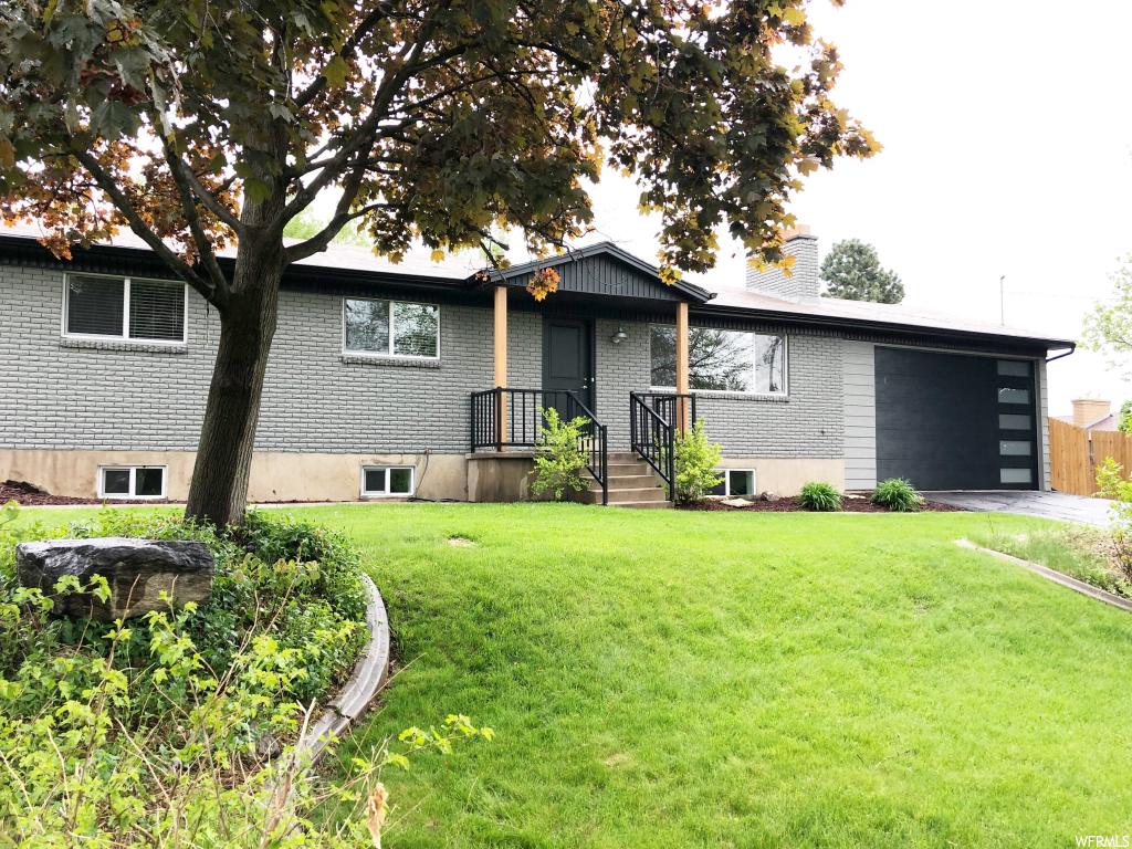 593 S Mountain Road E, Fruit Heights, UT 84037