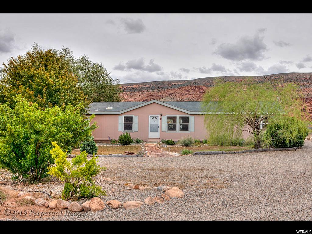 11 E Lenore Ct, Moab, UT 84532