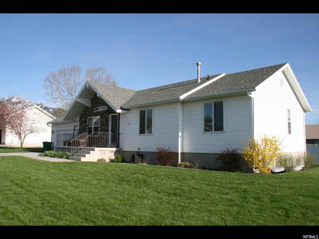294 N 300 W, Hyde Park, UT 84318