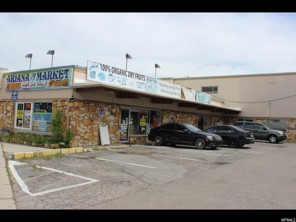 118 E Vine St, Murray, UT 84107