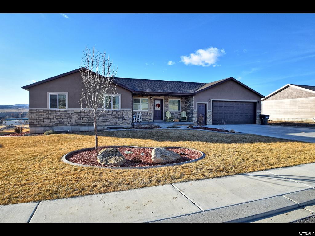 585 100 E N Fairview, Utah *BACK ON MARKET, PRIOR SALE FELL THROUGH* Come see this charming home with stainless steel appliances, single/deep kitchen sink, extra-padded carpet, walk-in closet, oversized tub and duel sinks in master bath. Partially finished basement, install-ready for a stove. Oversized 2-car garage with shelving and a walk-out basement. Newly landscaped, oversized backyard, sprinkler system, in-ground trampoline, RV parking, and large deck with railing. Just minutes from Skyline Drive and Fairview Canyon. Square footage figures are provided as a courtesy estimate only. Buyer is advised to obtain an independent measurement.