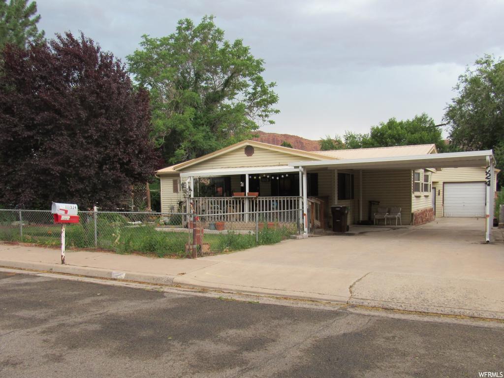 524 N Cliffview Dr, Moab, UT 84532