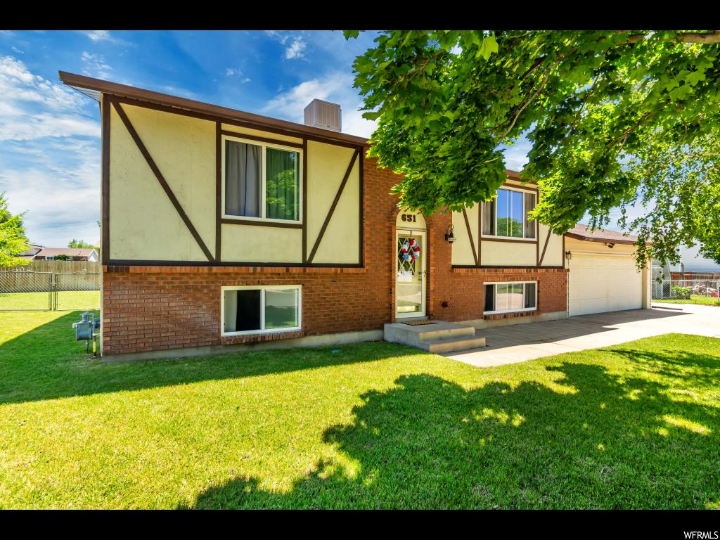 651 W 1060 N, Clinton, UT 84015